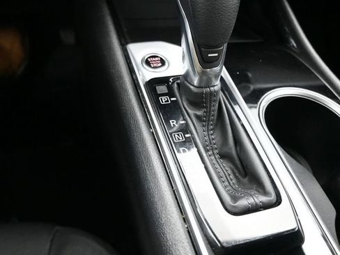 Used 2024 Nissan Altima 2.5 SV image 21