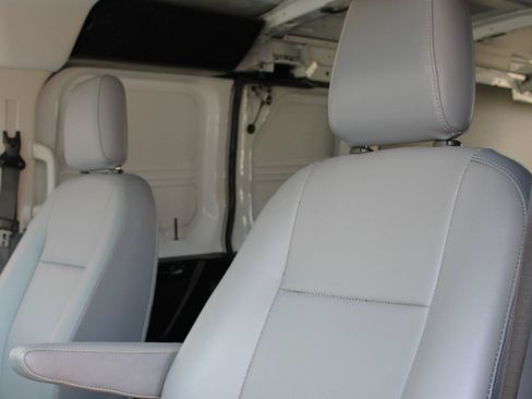 Used 2019 Ford Transit 150 130 Low Roof RWD image 27