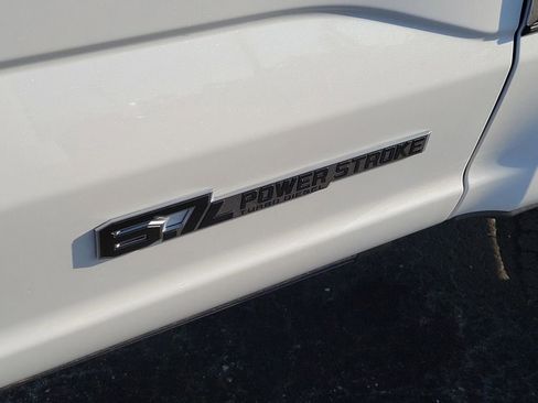 New 2026 Ford F250 Lariat w/ FX4 Off-Road Package image 9