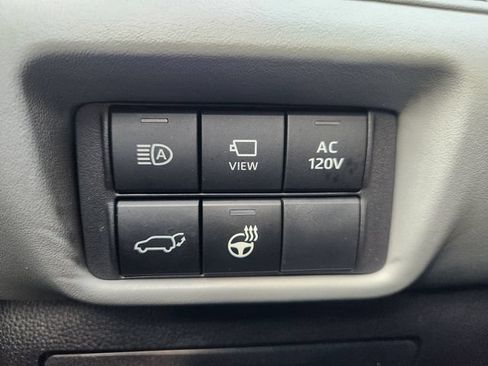 Certified 2025 Toyota Highlander Platinum AWD/4WD image 21