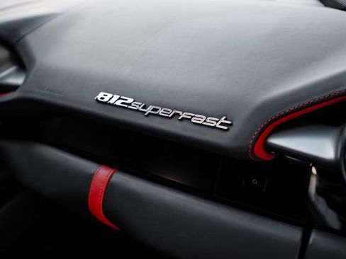 Used 2018 Ferrari 812 Superfast image 23