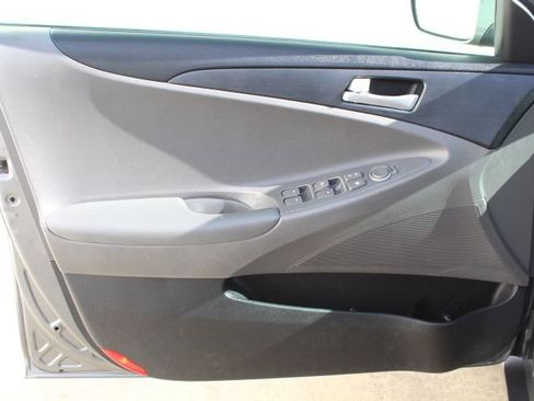 Used 2013 Hyundai Sonata GLS image 13