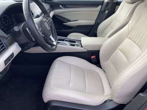 Used 2021 Honda Accord Touring image 24