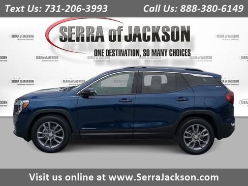 Used 2022 GMC Terrain SLT w/ Infotainment Package II FWD image 1