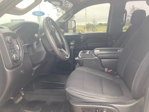 Used 2021 Chevrolet Silverado 2500 W/T w/ WT Fleet Convenience Package AWD/4WD image 4