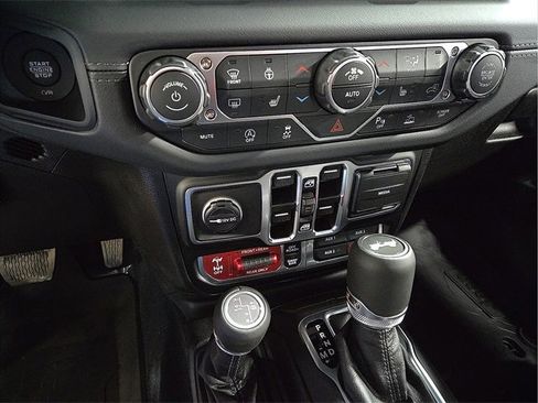 New 2026 Jeep Wrangler Unlimited Rubicon image 16