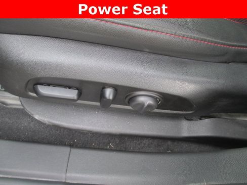 Certified 2021 Chevrolet Blazer RS w/ Enhanced Convenience Package image 22