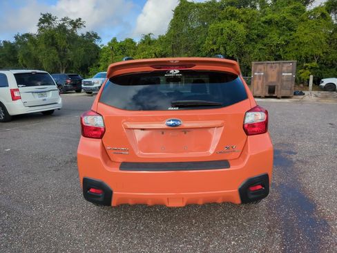 Used 2015 Subaru Crosstrek 2.0i Premium w/ Moonroof Package AWD/4WD image 4