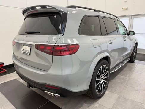 New 2026 Mercedes-Benz GLS 580 4MATIC image 2