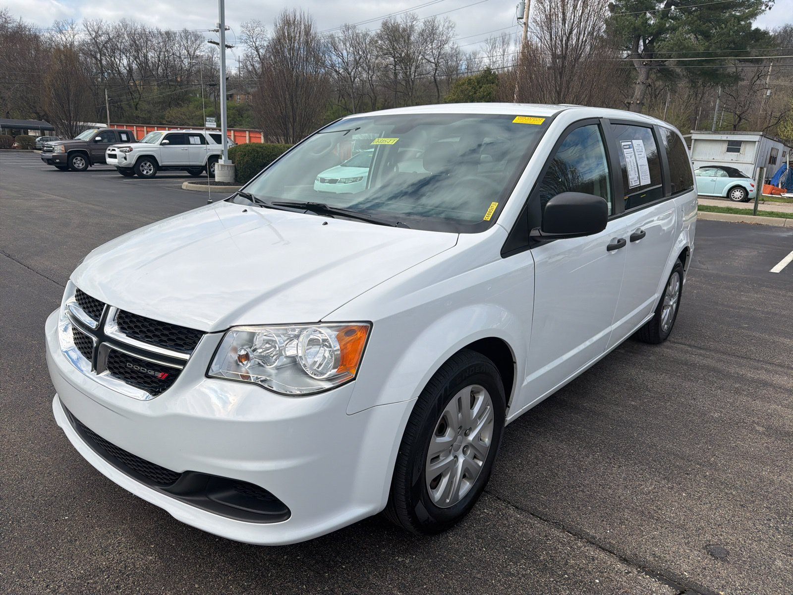 Used 2020 Dodge Grand Caravan SE FWD image 9