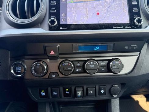 Used 2023 Toyota Tacoma TRD Off-Road w/ Technology Package AWD/4WD image 22