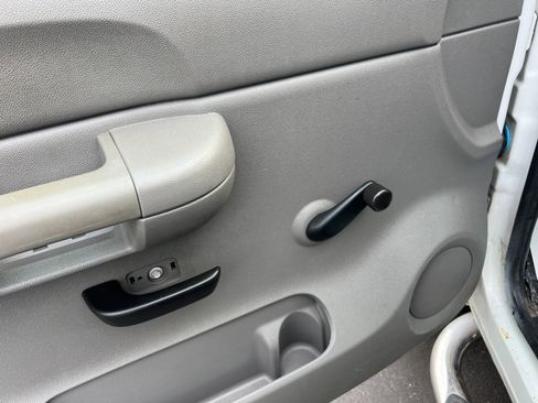 Used 2011 Chevrolet Silverado 3500 W/T w/ Snow Plow Prep Package image 13