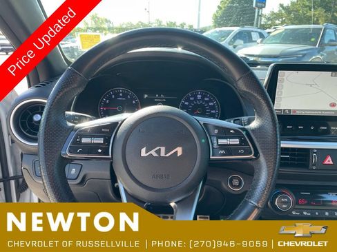 Used 2023 Kia Forte GT-Line FWD image 13