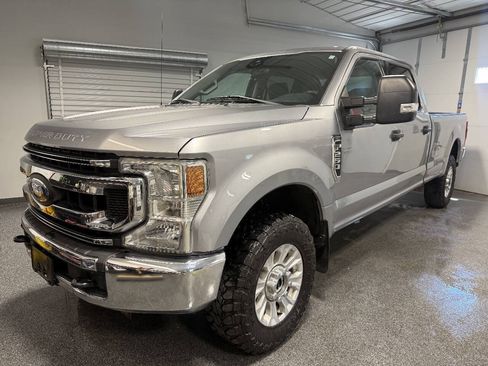 Used 2020 Ford F250 XLT AWD/4WD image 2