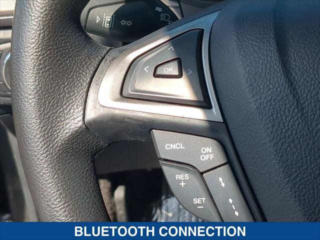 Used 2020 Ford Fusion SE FWD image 14
