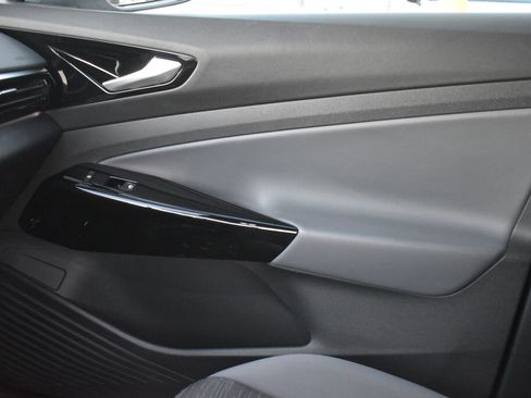 Used 2022 Volkswagen ID.4 Pro image 25