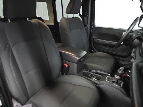 Used 2019 Jeep Wrangler Unlimited Sport S AWD/4WD image 14