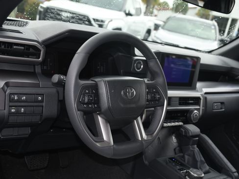 Certified 2026 Toyota 4Runner SR5 AWD/4WD image 8