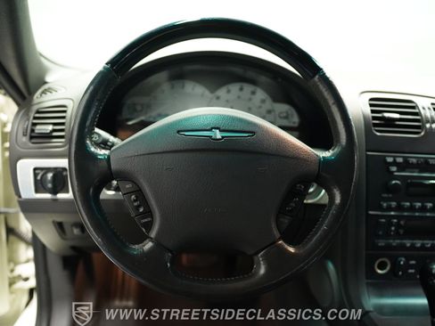 Used 2002 Ford Thunderbird image 38