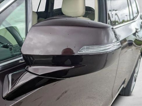 Used 2020 Cadillac XT6 Premium Luxury FWD image 10