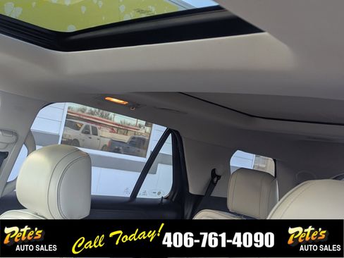 Used 2017 Ford Explorer Platinum image 34
