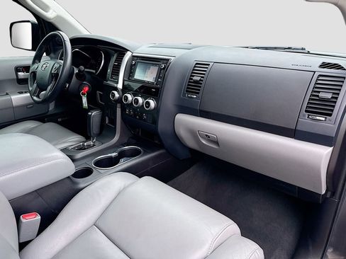 Used 2019 Toyota Sequoia Limited w/ Safety & Convenience Package RWD image 38
