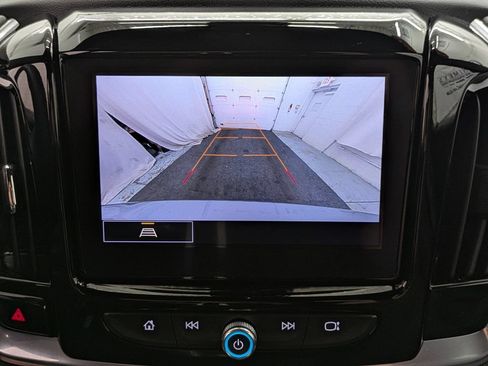 Used 2023 Chevrolet Traverse LT AWD/4WD image 12