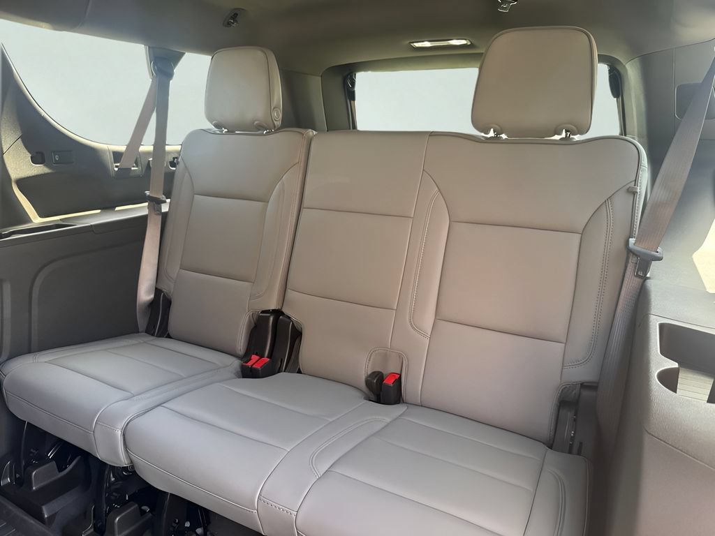 New 2026 GMC Yukon XL Elevation w/ LPO, Floor Liner Package RWD image 24