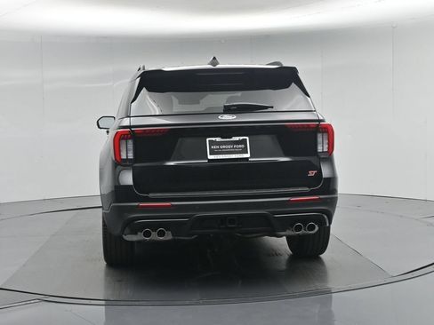 New 2026 Ford Explorer ST RWD image 29