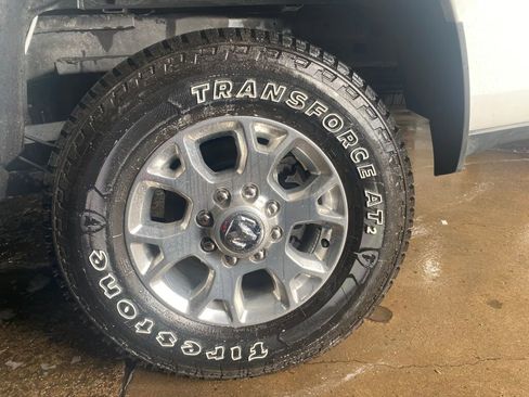 Used 2024 RAM 2500 Laramie image 29