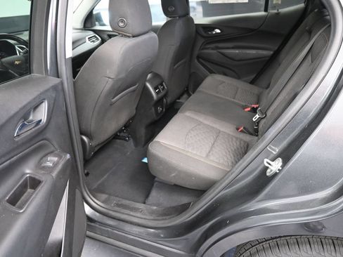 Used 2019 Chevrolet Equinox LT FWD image 15