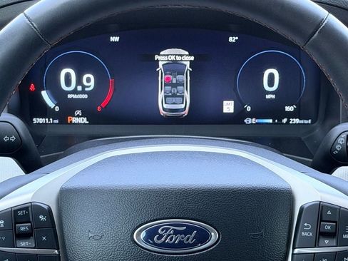Certified 2025 Ford Explorer Active w/ Active Comfort Package RWD image 22