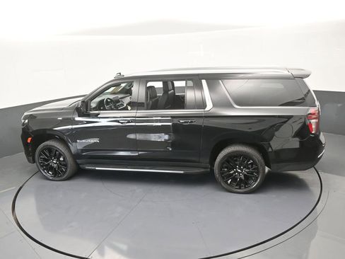 Used 2021 Chevrolet Suburban LT image 53