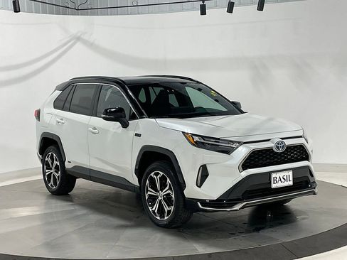 Used 2023 Toyota RAV4 XSE w/ Weather Package AWD/4WD image 39