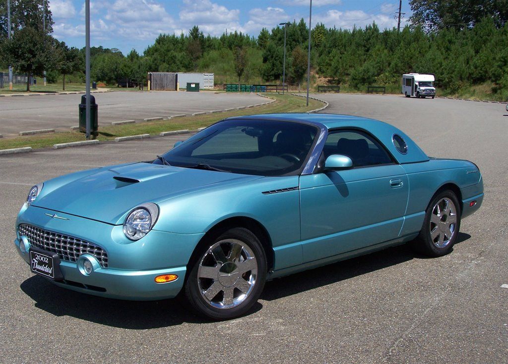Used 2002 Ford Thunderbird RWD image 3