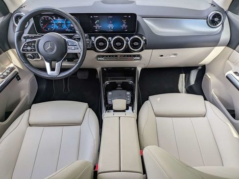 Used 2021 Mercedes-Benz GLA 250 4MATIC image 15