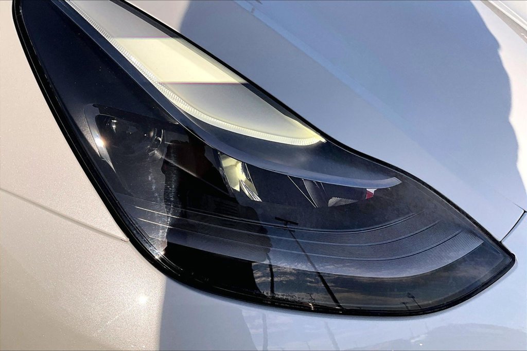 Used 2021 Tesla Model 3 Long Range AWD/4WD image 29