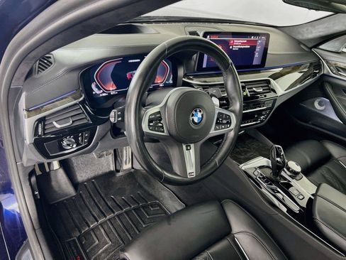 Used 2023 BMW M550i xDrive w/ Executive Package AWD/4WD image 10