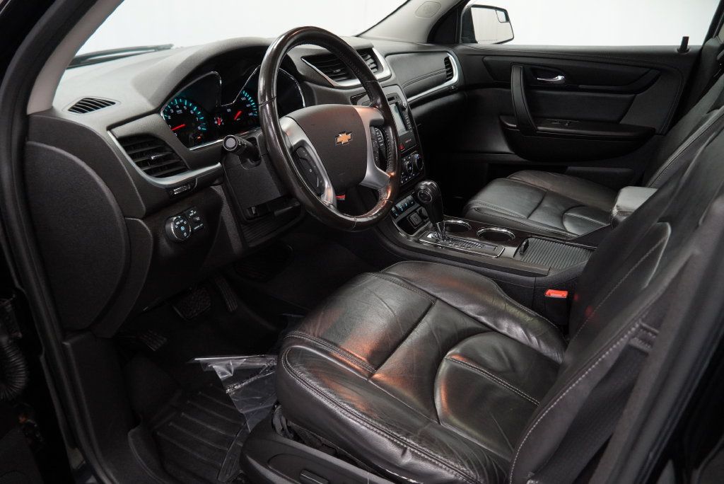 Used 2016 Chevrolet Traverse LT AWD/4WD image 9