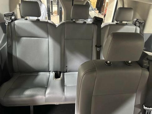 Used 2019 Ford Transit 150 XL image 32