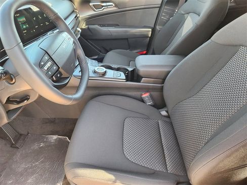 New 2026 Kia Sportage S image 8