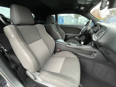 Used 2022 Dodge Challenger R/T image 28