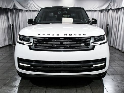 Used 2024 Land Rover Range Rover SE AWD/4WD image 2