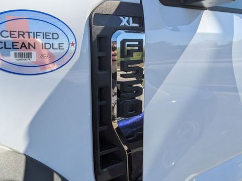 New 2025 Ford F550 4x4 Regular Cab Super Duty image 10