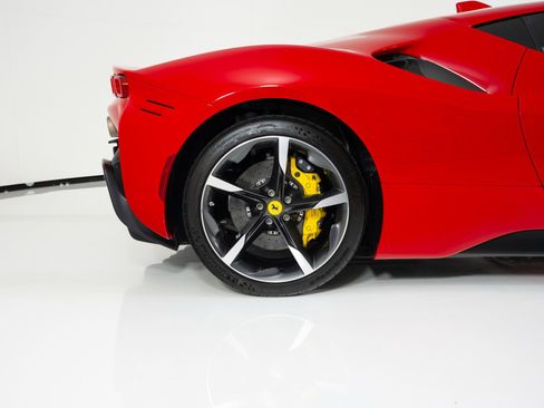 Used 2023 Ferrari SF90 Stradale image 12