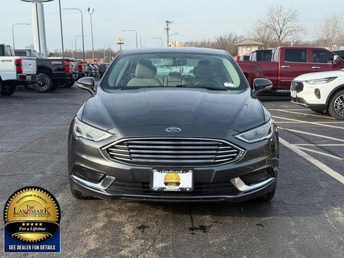 Used 2018 Ford Fusion SE w/ Equipment Group 602A image 2