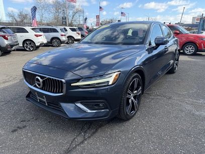 Certified 2022 Volvo S60 B5 Inscription w/ Climate Package