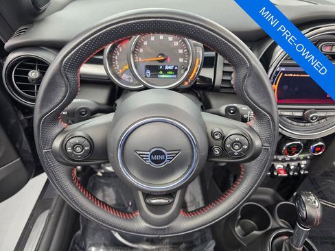 Used 2019 MINI Cooper S w/ Premium Package image 16