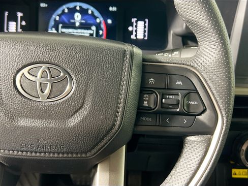 Used 2025 Toyota Tacoma SR5 w/ SR5 Upgrade Package RWD image 18