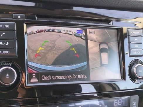 Used 2022 Nissan Rogue Sport SV w/ Technology Package image 12